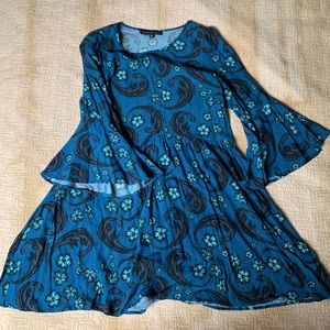 blue paisley bell sleeve dress